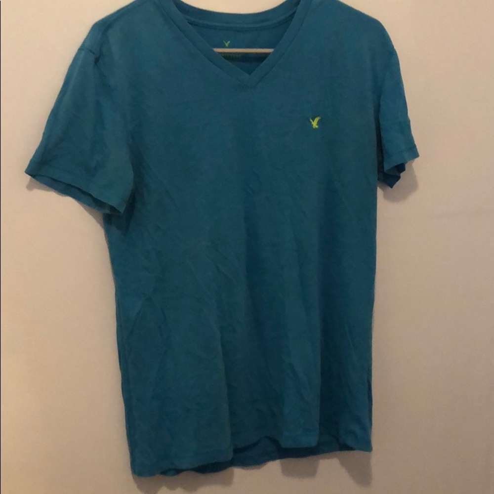 AE V-NECK